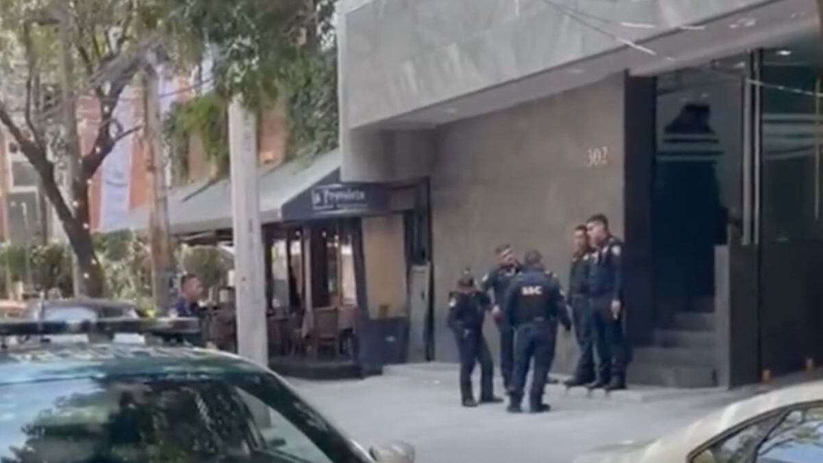 Asaltan a coreano en casa de cambio de CDMX.