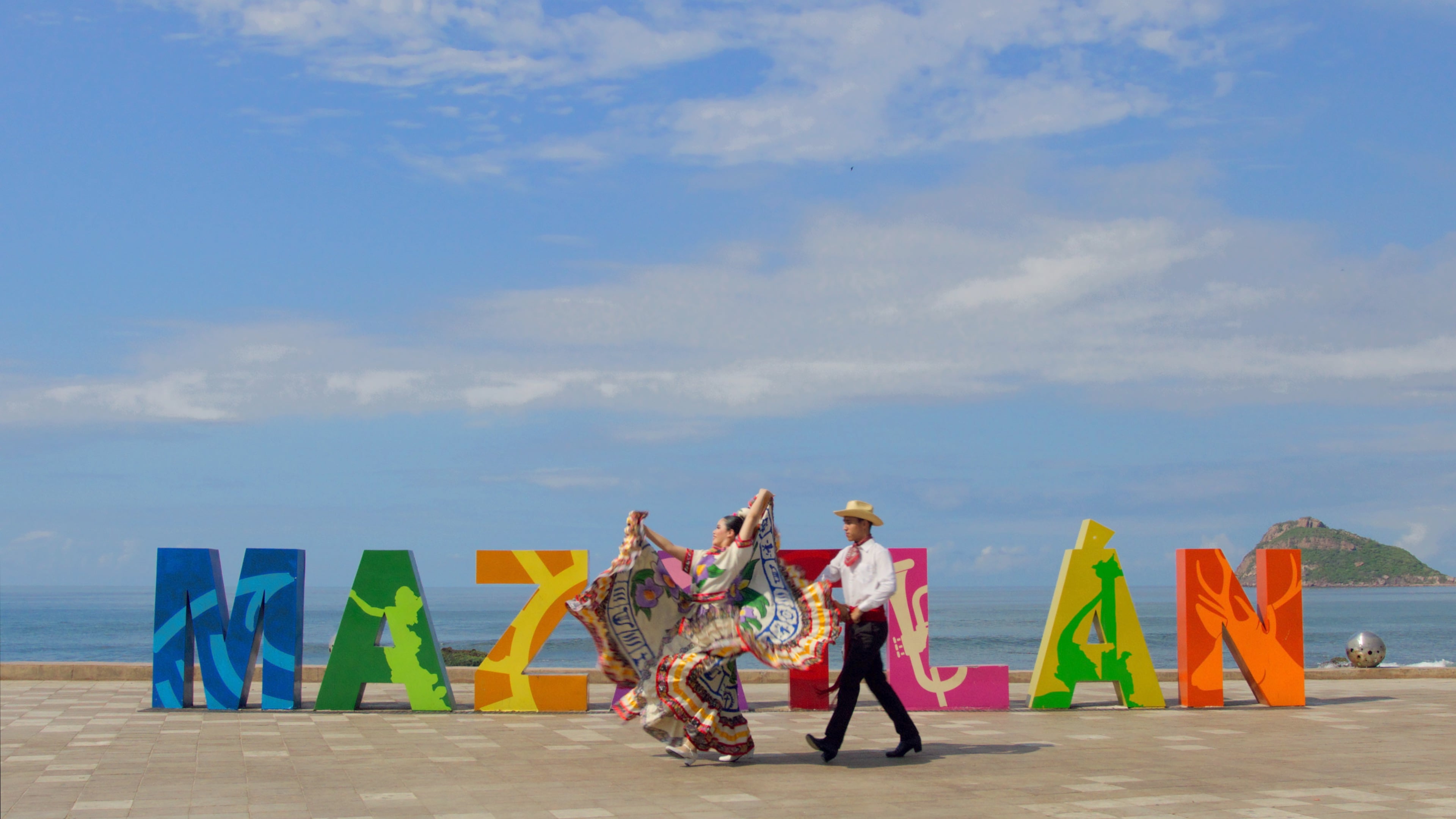 La secretaria de Turismo de Sinaloa, Mireya Sosa Osuna, explica cómo impulsa la gastronomía, conectividad y Pueblos Mágicos para diversificar su oferta