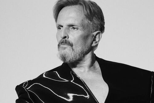 Miguel Bosé confirma el cierre de su gira ‘Importante Tour’ en México