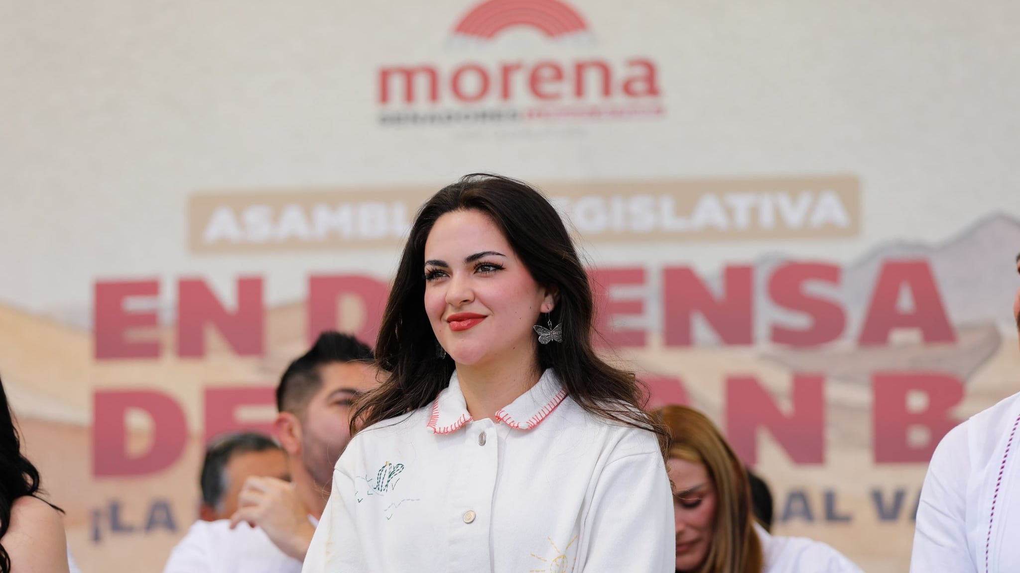 “Los que se van son ellos”, advierte Chávez al anunciar su licencia, en un mensaje que apunta directamente a sus adversarios políticos.