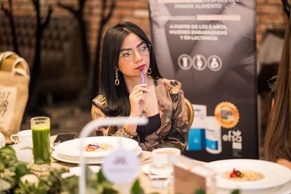 15 distinguidos perfiles mexicanos del sector salud, en el inicio de una certificación en colaboración con el Instituto de Salud Funcional Mente - Cuerpo.