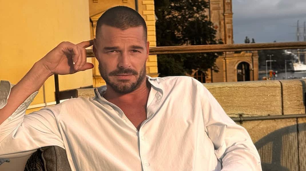 El cantante compartió un comunicado