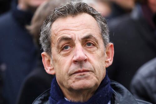 Nicolás Sarkozy, ex presidente de Francia, es sentenciado a un año de arresto por financiamiento ilegal de campaña