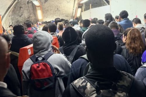 Usuarios denuncian colapso en el Metro CDMX: estaciones saturadas y servicio intermitente