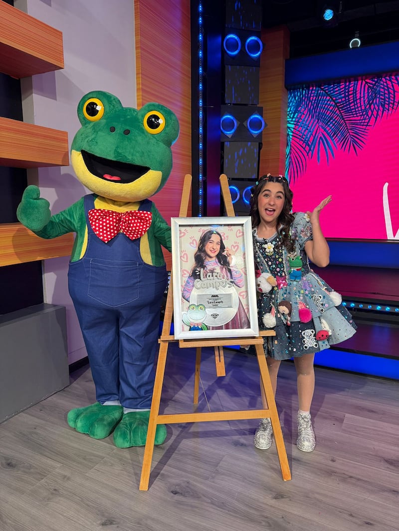 Lara Campos consigue certificación de diamante y platino con su tema “Rhenne”
