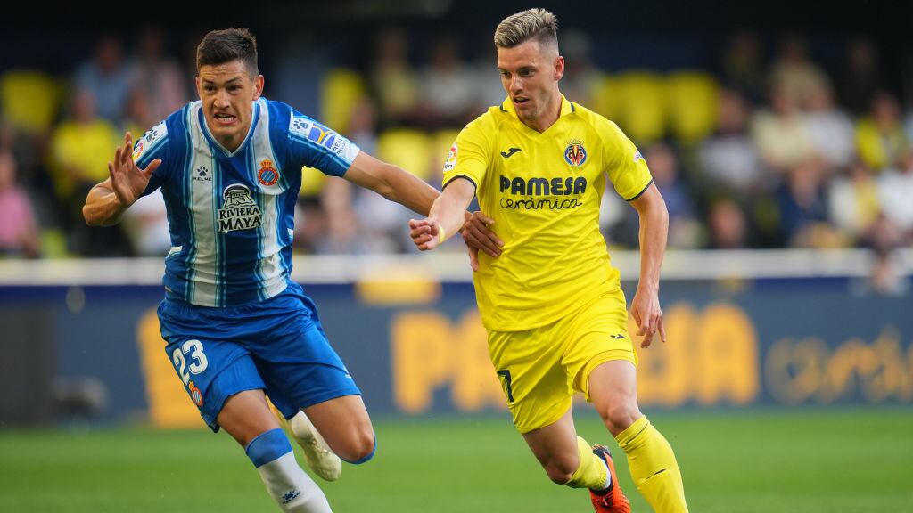 César Montes ante Villarreal