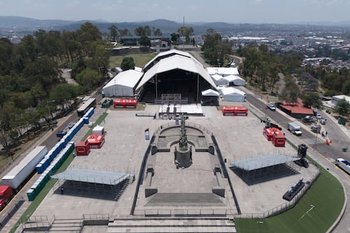 Teatro del Pueblo supera su capacidad en la Feria; analizan reubicarlo para eventos masivos