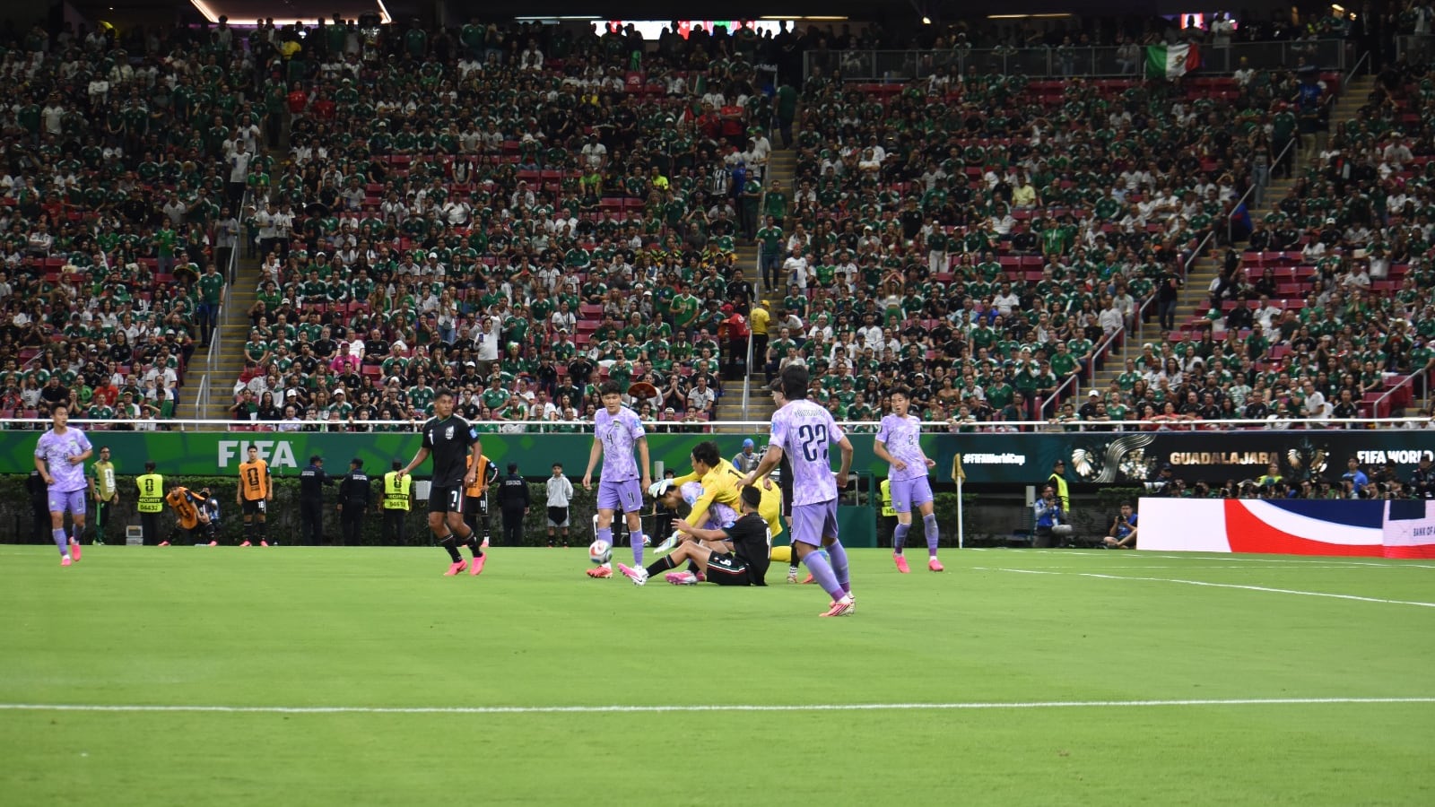 Luis Romo marca el primer gol de México en Guadalajara