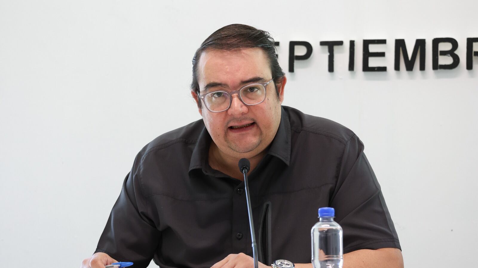 Guillermo Vega.