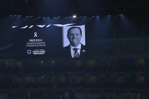 “Aplausos hasta el cielo”: Monterrey hace homenaje a Paco Villa en la Concachampions