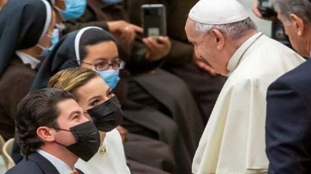Samuel García y Mariana Rodríguez conocieron a Francisco.