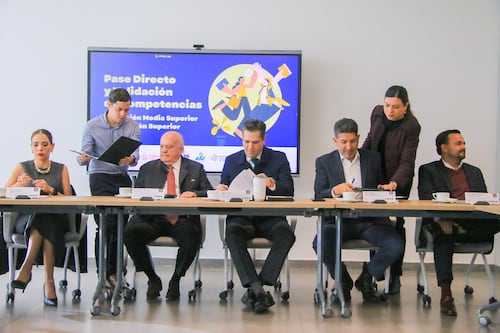 Firman convenio para facilitar pase directo de bachillerato a universidad