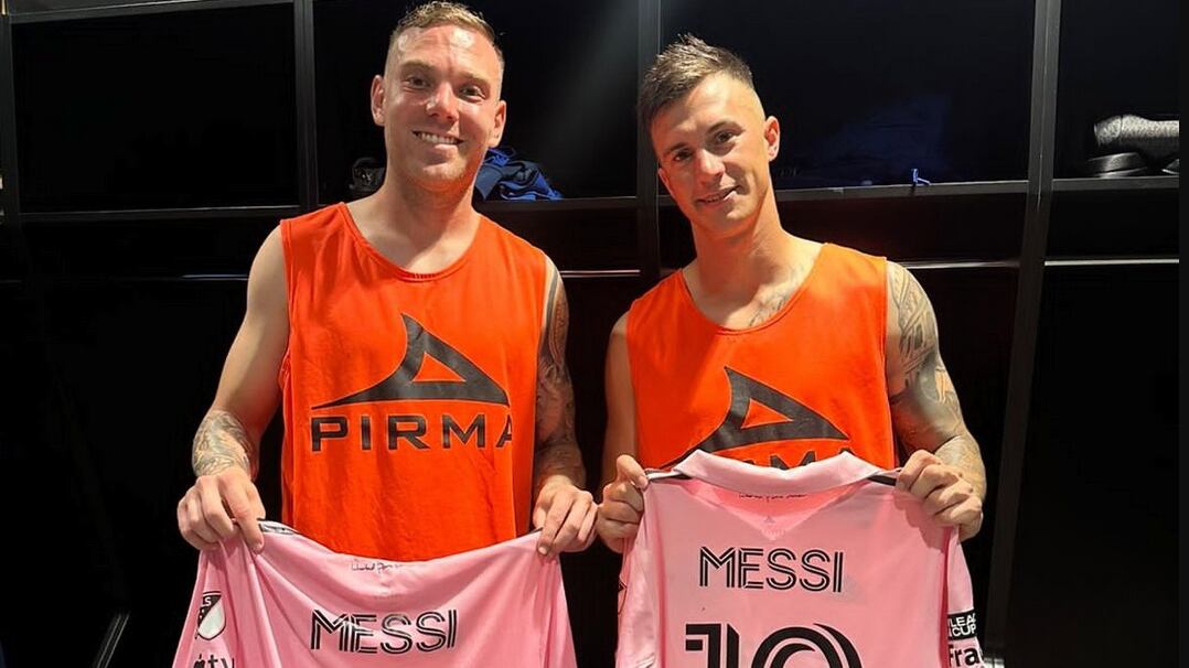 Carlos Rotondi y Augusto Lotti se quedaron con el jersey de Messi tras derrota del Cruz Azul contra el Inter Miami.