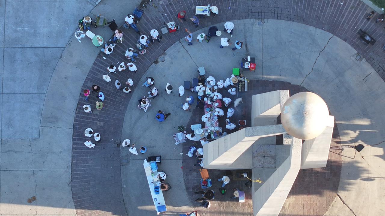 Mientras miles protestan contra Maru Campos, la movilización contra Marina del Pilar apenas reúne decenas