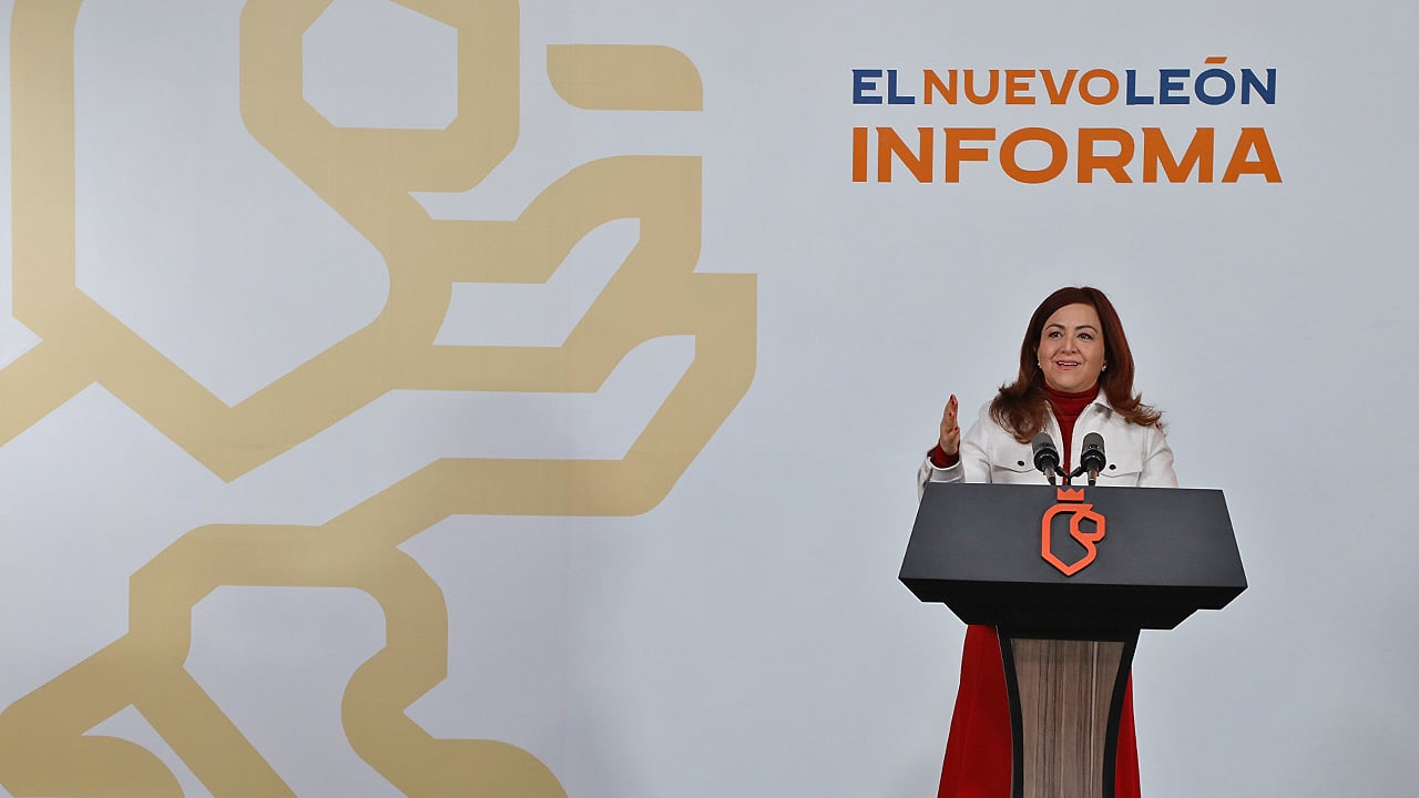 Saldívar señaló que se diseñó un programa para atender los 150 trámites más frecuentes y de mayor costo económico social.