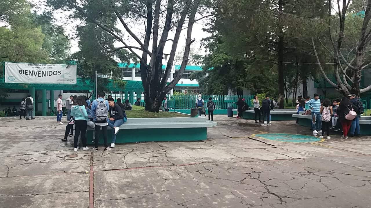Bachilleres 5 suspende actividades por muerte de alumno