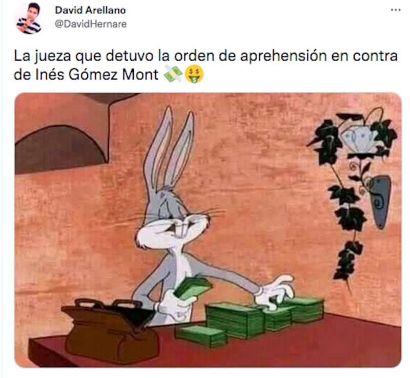 La conductora provocó las reacciones de los internautas.