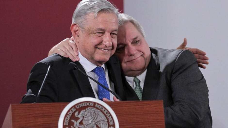 Carlos-Bremer-AMLO-palacio-nacional