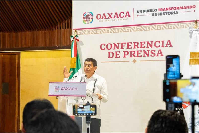 Salomón Jara en conferencia de prensa