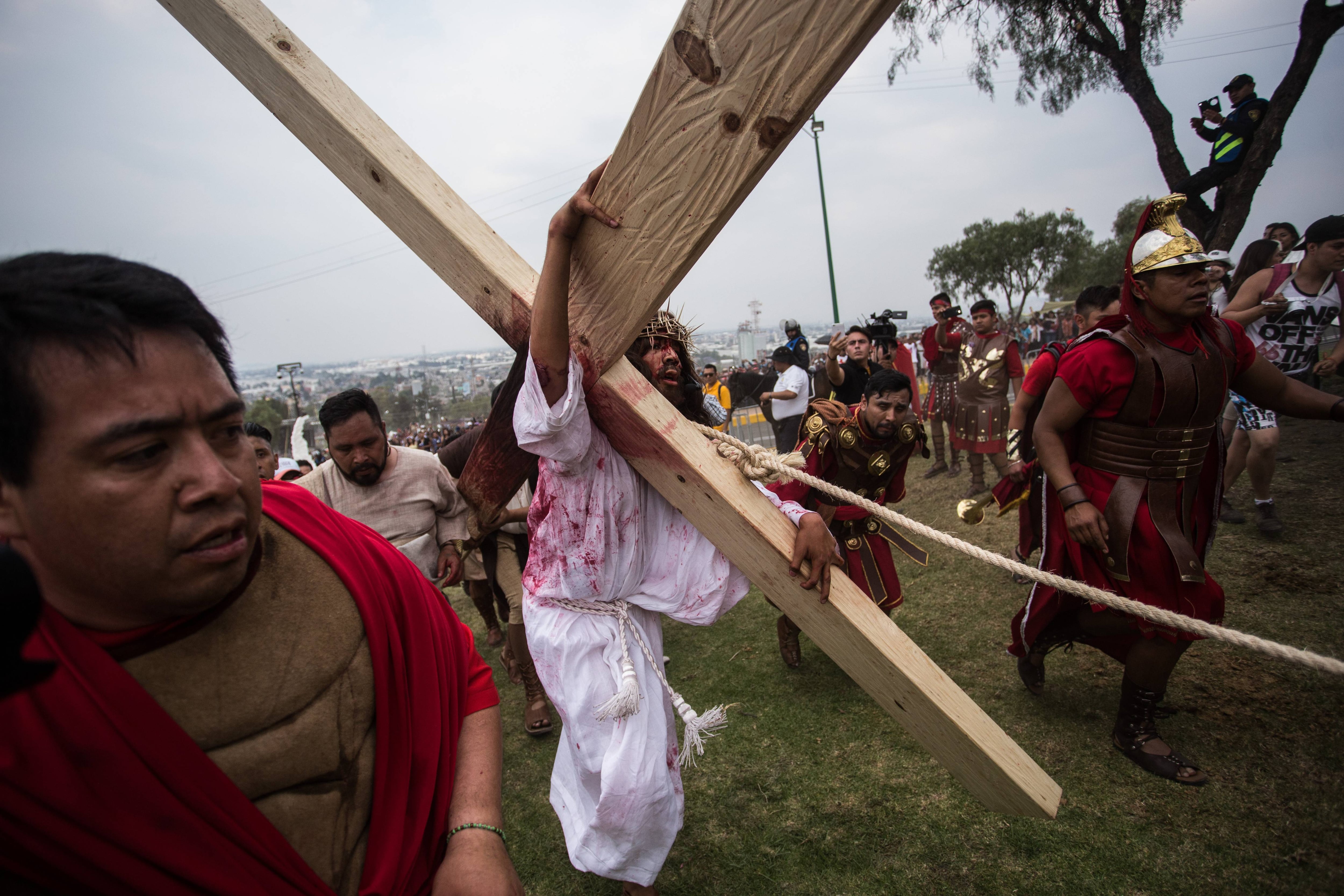 Viacrucis de Iztapalapa 2026: dónde ver en vivo la representación de la Pasión de Cristo