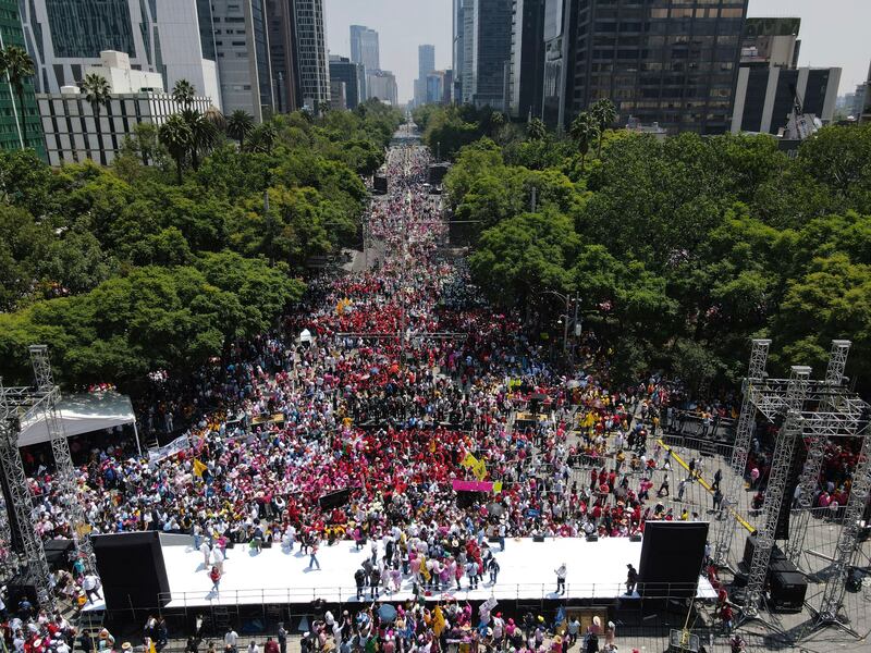 Xóchitl Gálvez no pudo llenar el Ángel de la Independencia en ceremonia del Frente Amplio por México (AP)