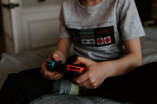 Niño comete brutal crimen y confiesa que se inspiró en videojuegos violentos: así actuó