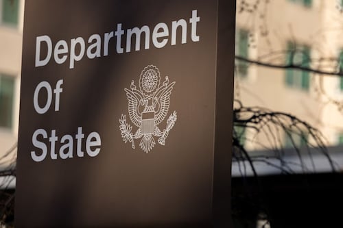 Estados Unidos revisa consulados mexicanos y amenaza con cierres que desatan tensión