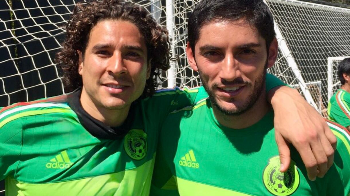 Guillermo Ochoa dedicó mensaje a Jesús Corona.