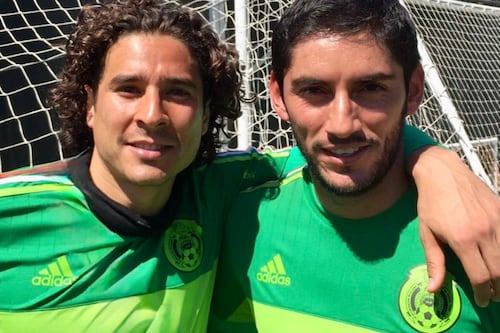 La rivalidad quedó en el pasado: Memo Ochoa manda emotivo mensaje a Jesús Corona