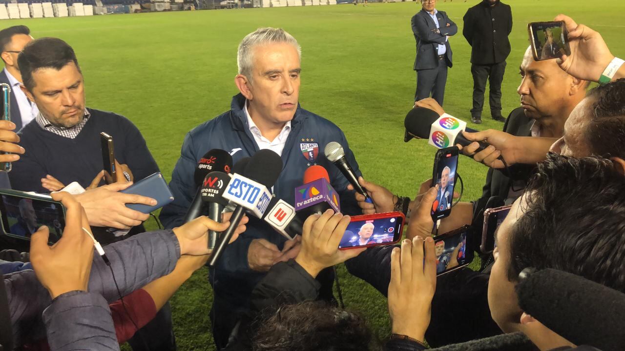 Emilio Escalante habló sobre la posibilidad de que América y Cruz Azul jueguen en el Estadio Ciudad de los Deportes.