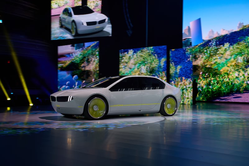 El concepto BMW i Vision Dee se presentó en el CES de Las Vegas