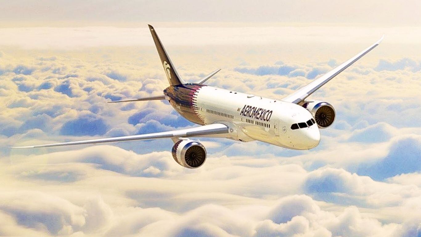 Avión de Aeroméxico realiza aterrizaje de emergencia