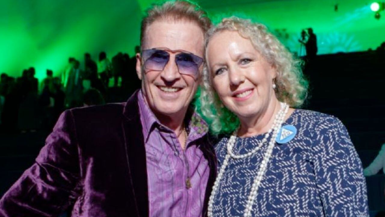 La esposa de Emmanuel asistió a verlo el año pasado, acompañada de un sacerdote.