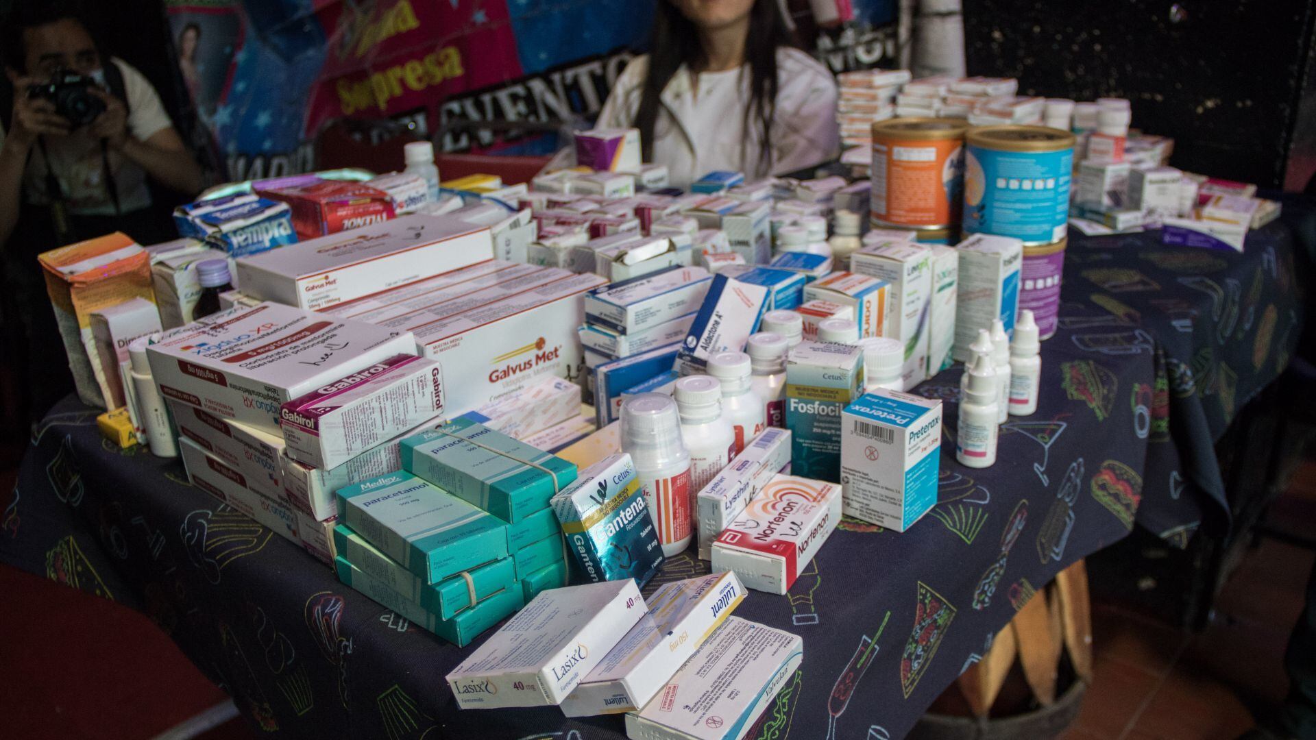 Cofepris alerta venta de siete medicamentos falsos y uno sin registro