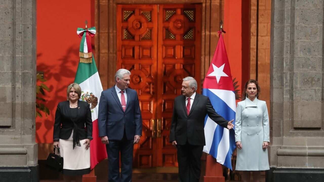 Presidente de Cuba Miguel Díaz-Canel es condecorado con la Orden Mexicana del Águila Azteca