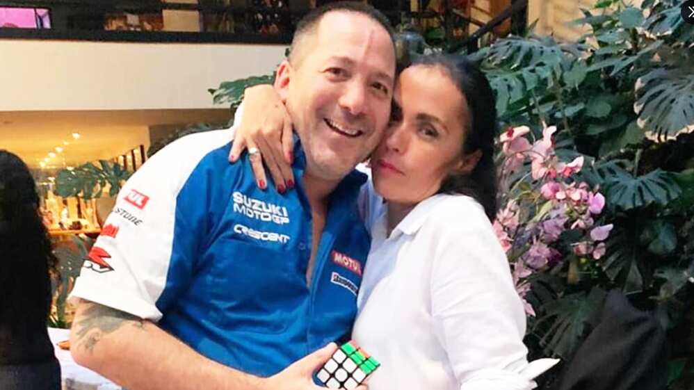 Mayela Laguna y Luis Enrique Guzmán / Foto: Twitter @multimediostv