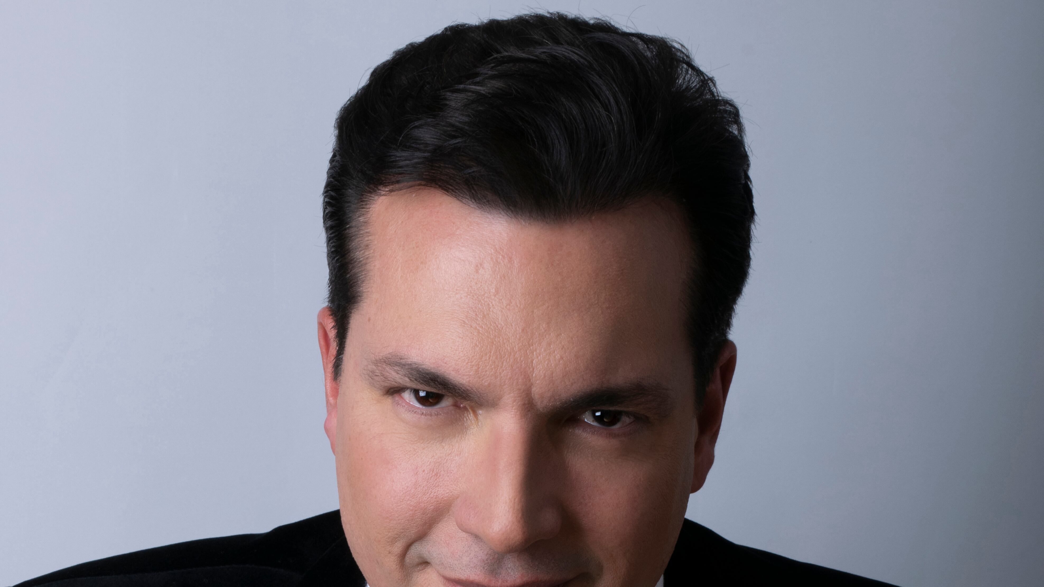 El cantante brasileño llega con su 10 años Tour a más de 20 ciudades en el país.