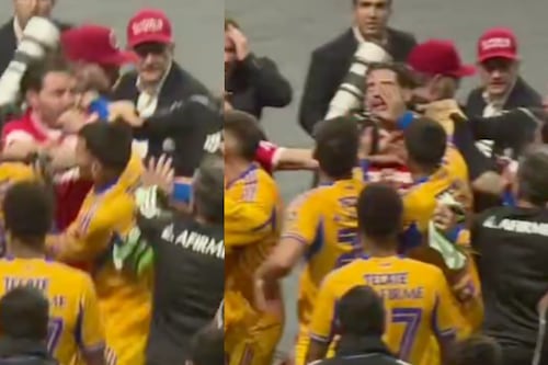 ¡Escándalo! Ángel Correa golpea en el rostro al Pollo Briseño tras la final de Concachampions