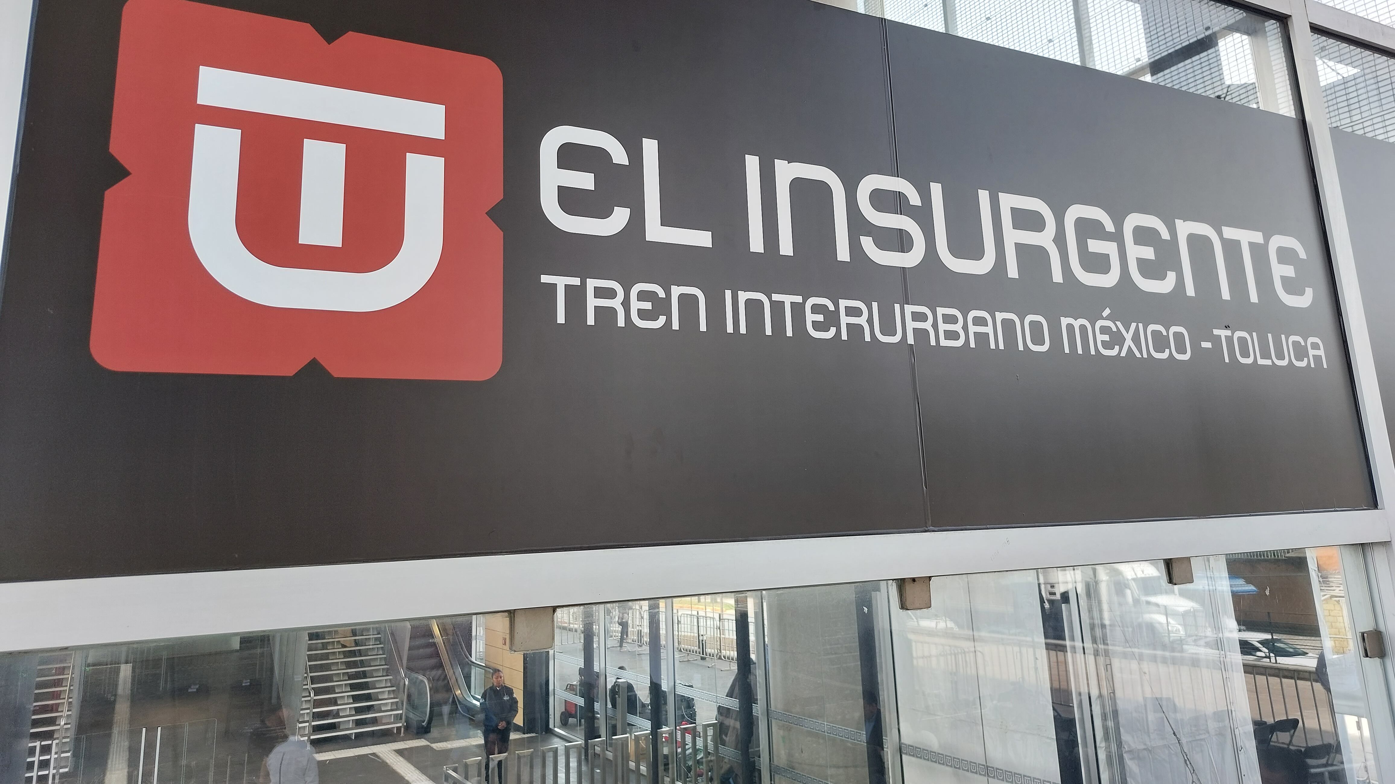 Tren Interurbano México-Toluca "El Insurgente"