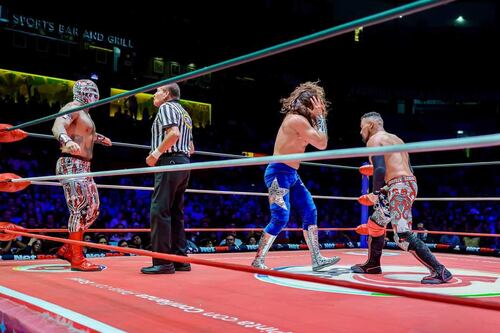 Rocky Romero desenmascara a Star Jr. y le arrebata el triunfo en la Arena México