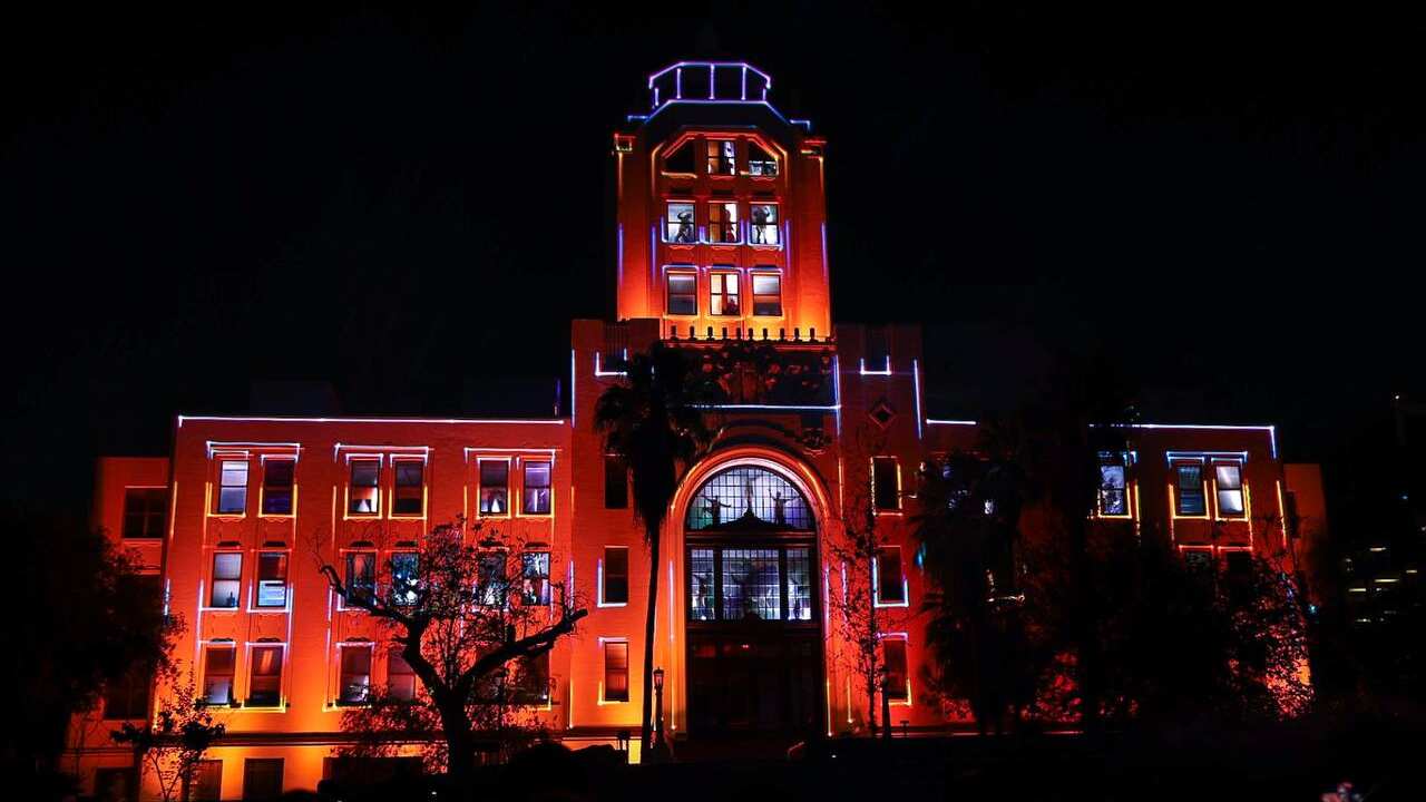 El espectáculo multidisciplinario realizado en el LABNL tuvo una duración aproximada de 40 minutos.