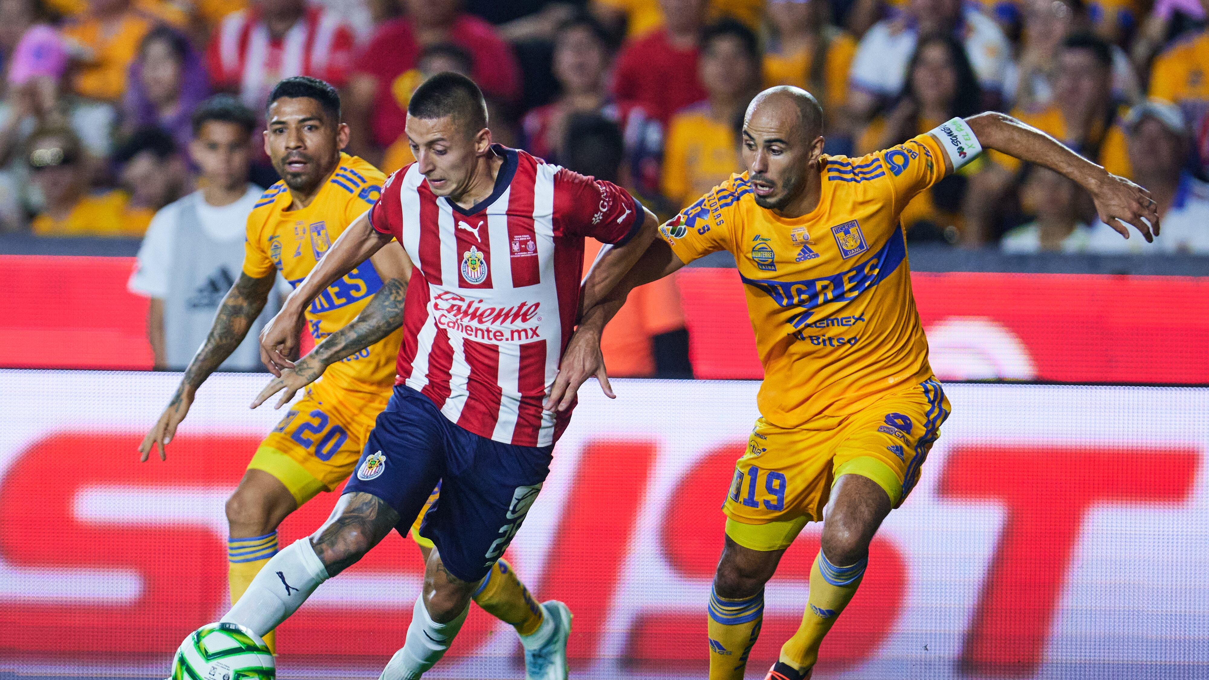 Tigres vs Chivas