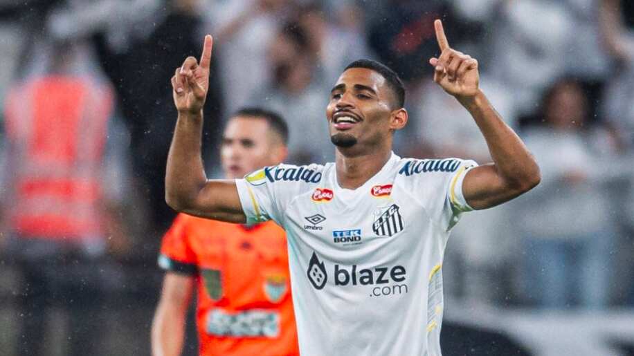 Joquim Pereira ha jugado en equipos como Santos de Brasil.