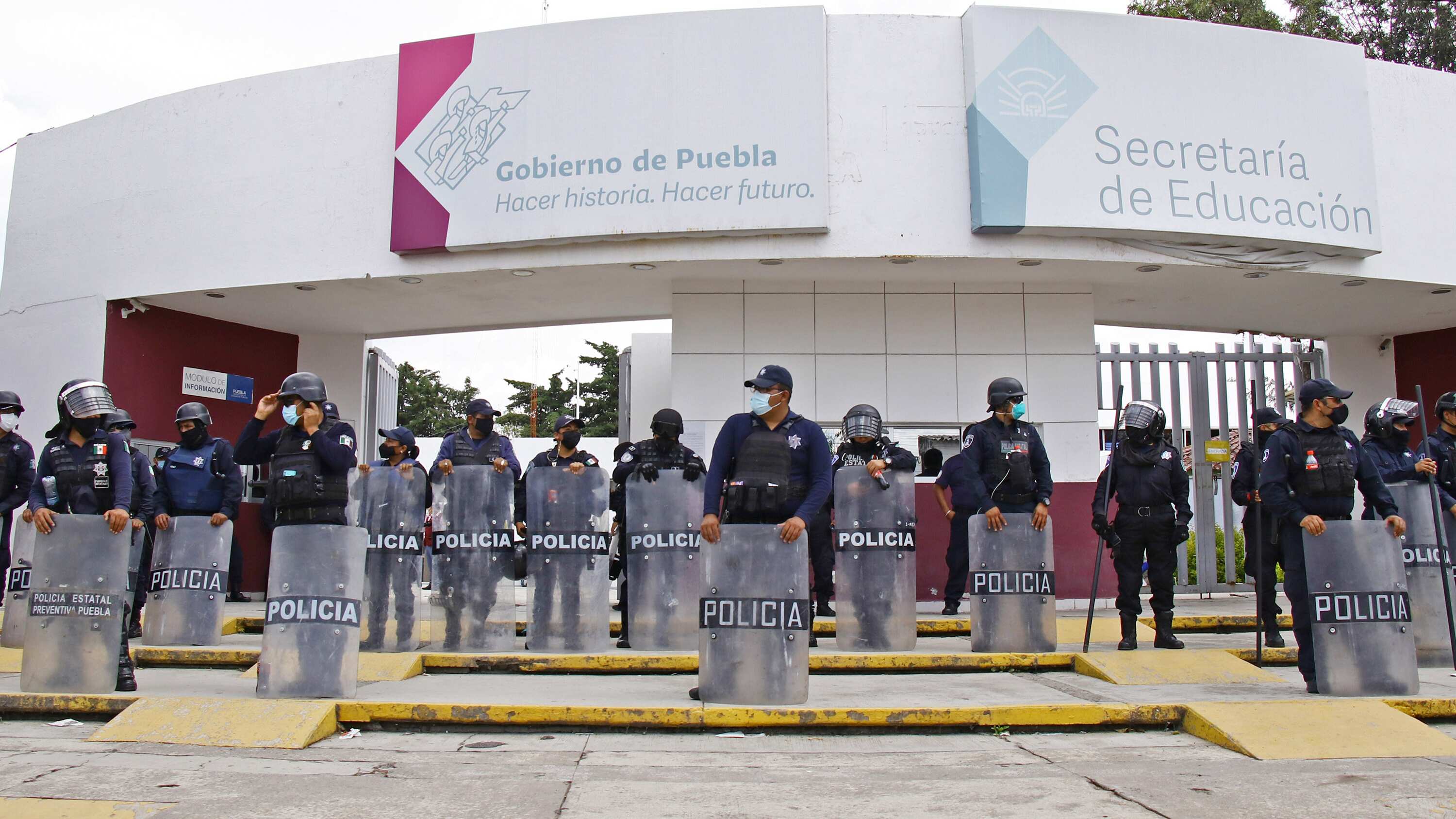 CDH investiga desalojo violento de maestros de SEP
