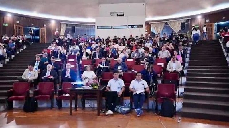 La UAQ y la Universidad de San Carlos de Guatemala firman alianza deportiva internacional