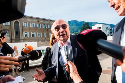 Piden 20 meses de cárcel para Blatter y Platini por fraude  