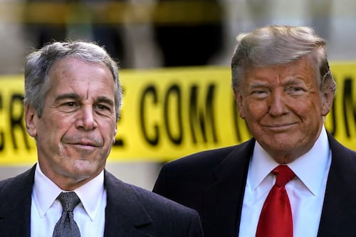 Archivos Epstein: Víctima afirmó haber sido abusada por Trump; se quitó la vida después
