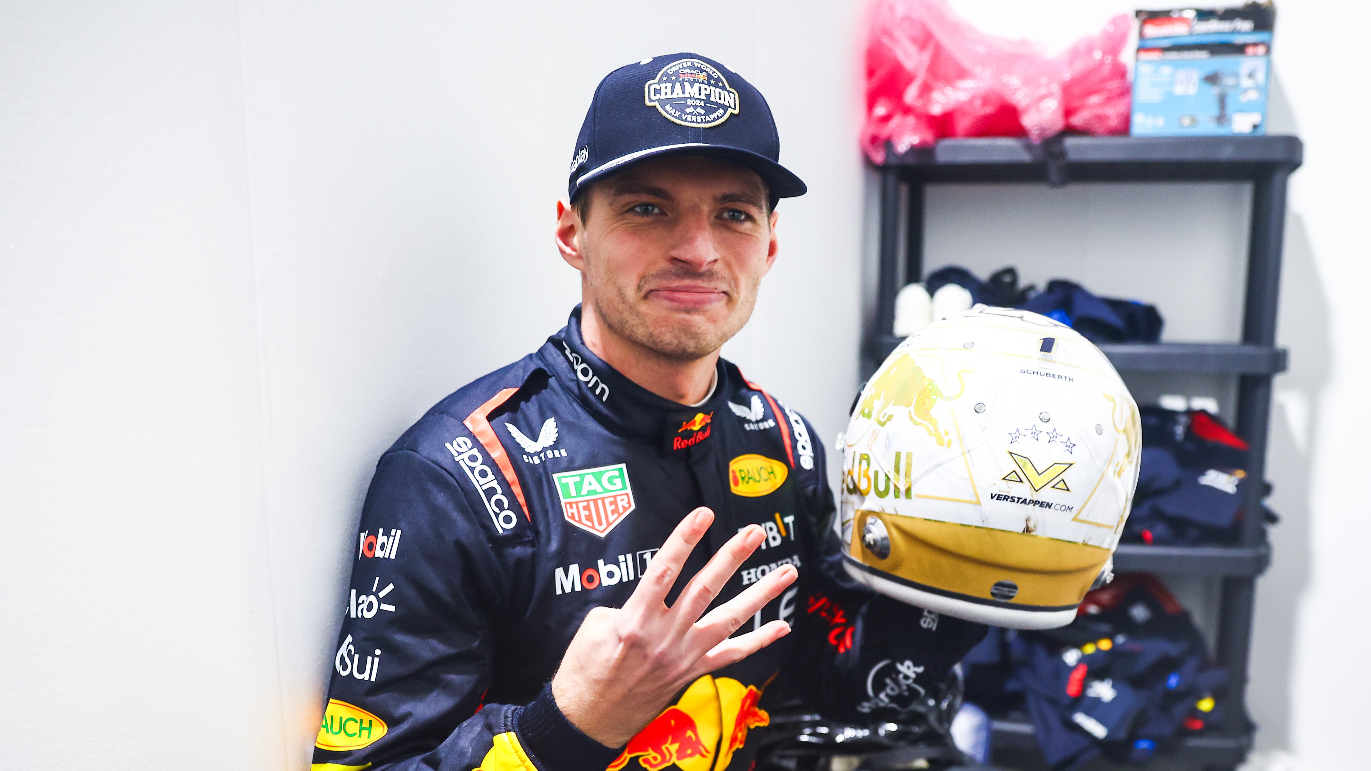 Max Verstappen consiguió el tetracampeonato a los 27 años.