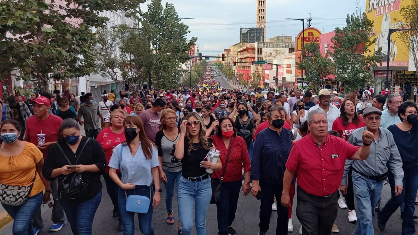 Aproximadamente 20 mil personas se unieron a la Marcha por Tlatelolco.