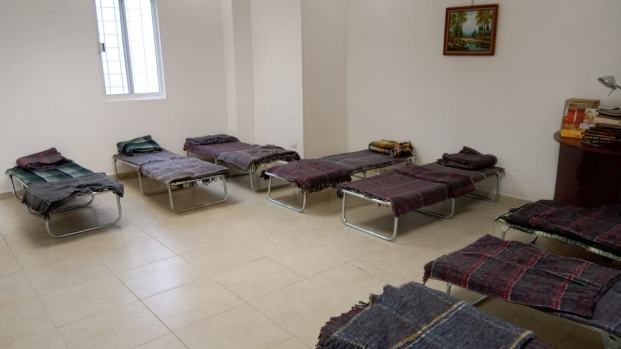Las personas que lo deseen pueden pasar la noche en este sitio donde tendrán cama, cobijo y alimento.
